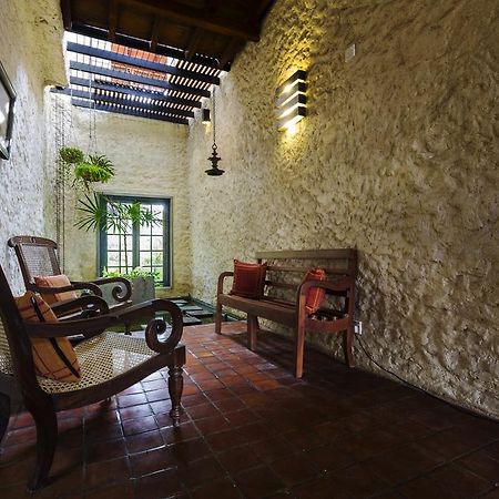 Bangalawa Bed & Breakfast Nawala Екстериор снимка